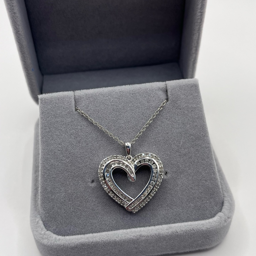 0.50 CT Natural Diamond Large Heart Sterling Silver Necklace - Picture 6 of 8